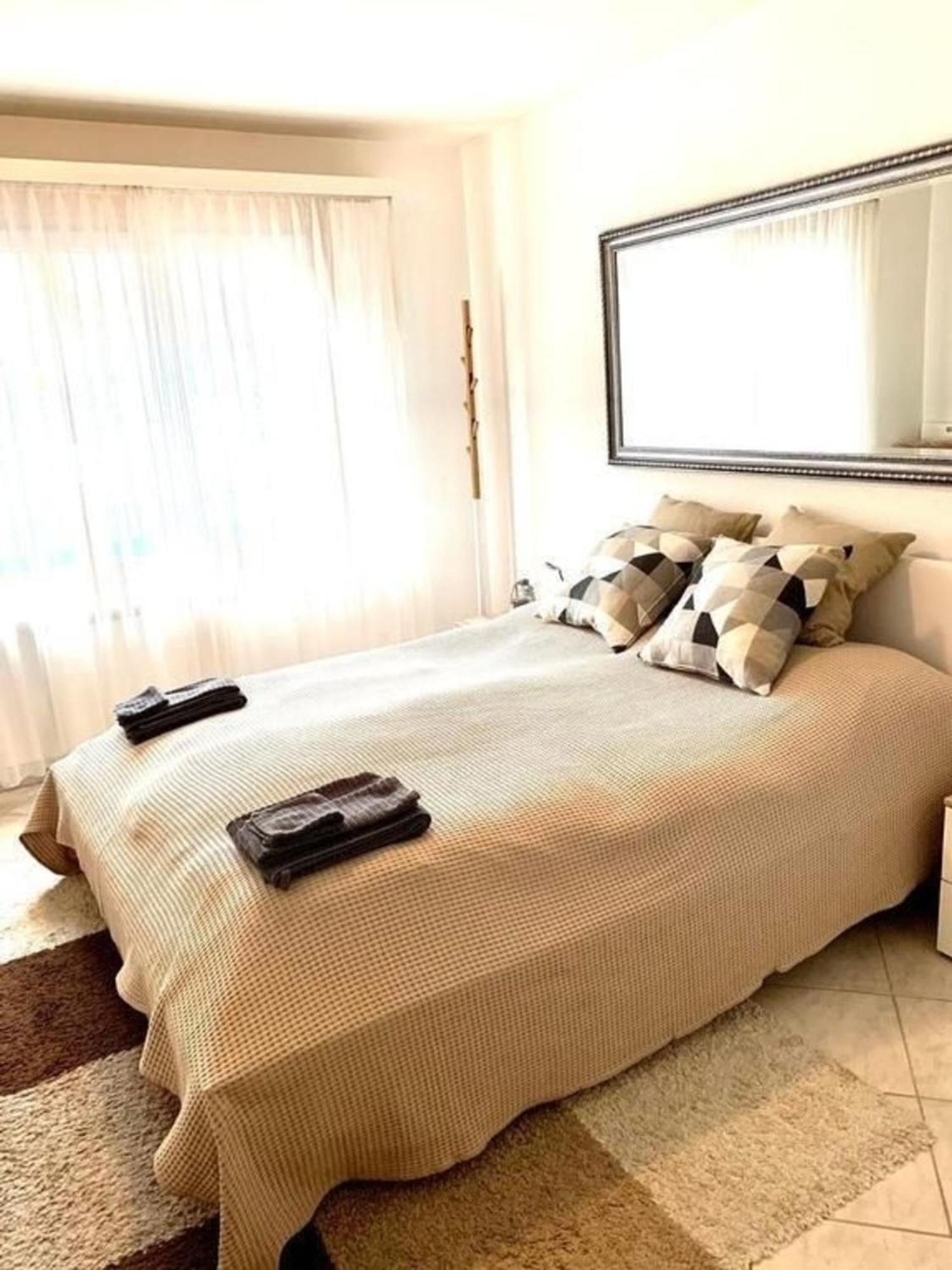 Ferienwohnung Gian: Central Apartment Near Congress Center & Winter Activities Davos Exterior photo
